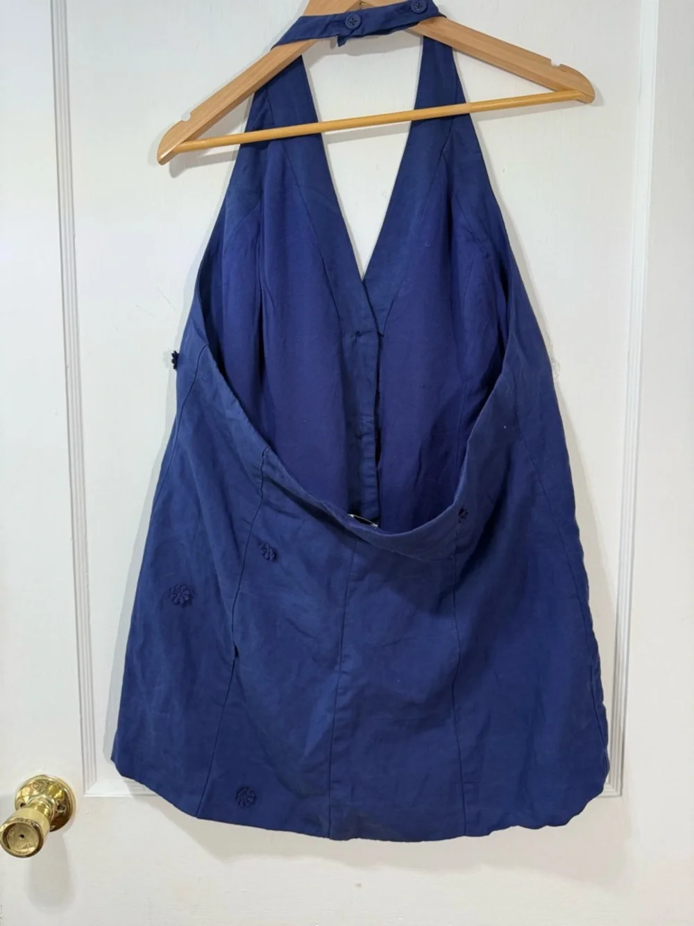 Maeve Linen Blend Halter Vest |
Anthropologie - Picture 7 of 8